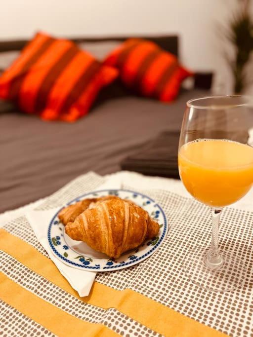 Local Heart At Main Square And Zrinjevac Park! Apartman Zágráb Kültér fotó