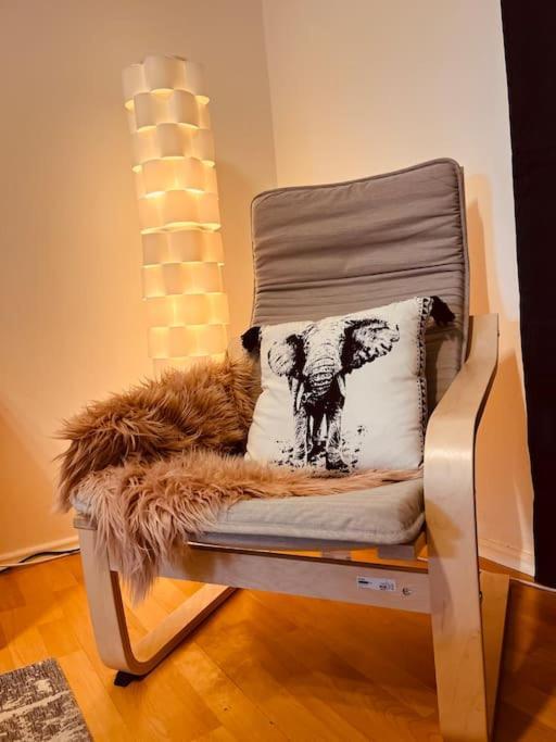 Local Heart At Main Square And Zrinjevac Park! Apartman Zágráb Kültér fotó